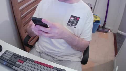 Morph online show from April 21, 8:23 pm