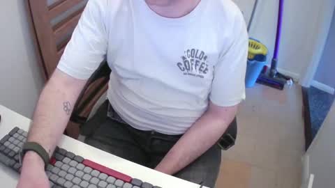 Morph online show from April 25, 5:10 pm