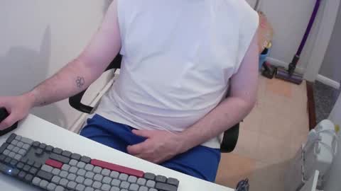 Snapshot of essex_wild chatting on June 1, 7:26 pm Morph online show from June 1, 7:26 pm