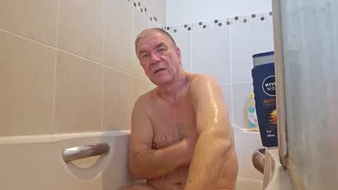 EssexB0y online show from March 1, 11:17 am