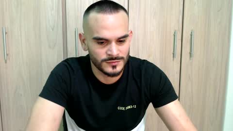 Esteban Fernandez online show from February 26, 4:36 am