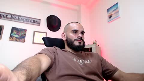 Esteban Fernandez online show from May 20, 12:28 am