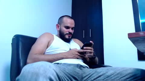 Esteban Fernandez online show from May 28, 2:53 am