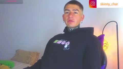 Esteban independent model online show from February 19, 1:40 pm