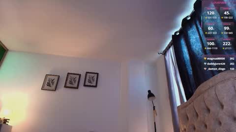 Esteban online show from January 5, 5:27 pm