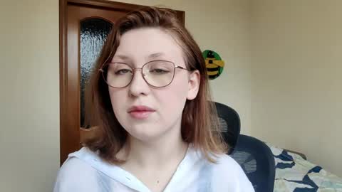 Snapshot of estefananicewarner chatting on July 30, 9:30 am Ivy online show from July 30, 9:30 am