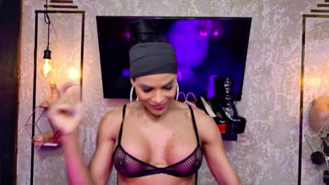 estefania1812 online show from February 25, 5:39 am