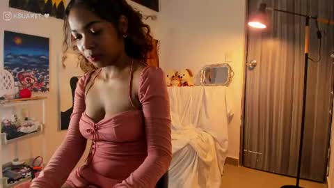 Snapshot of estefy_arroyo1 chatting on July 24, 1:14 am estefy_arroyo1 online show from July 24, 1:14 am