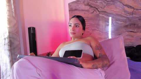 Snapshot of estefy_gomez1 chatting on April 29, 5:30 pm Stefy online show from April 29, 5:30 pm