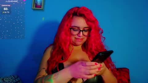 Estefania online show from April 19, 5:45 pm