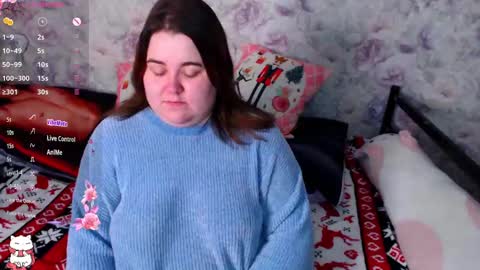 Snapshot of estelle_hicks chatting on January 5, 9:14 pm estelle_hicks online show from January 5, 9:14 pm