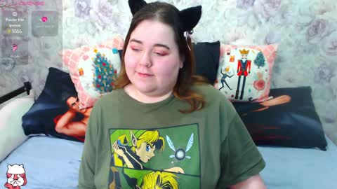 Snapshot of estelle_hicks chatting on February 17, 6:37 pm estelle_hicks online show from February 17, 6:37 pm