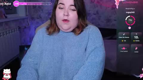 Snapshot of estelle_hicks chatting on September 9, 6:07 pm estelle_hicks online show from September 9, 6:07 pm