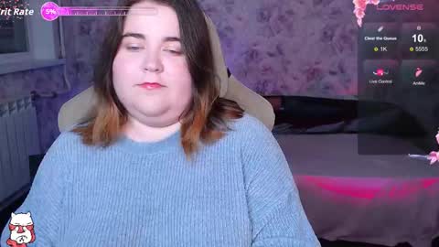 Snapshot of estelle_hicks chatting on September 29, 6:46 pm estelle_hicks online show from September 29, 6:46 pm