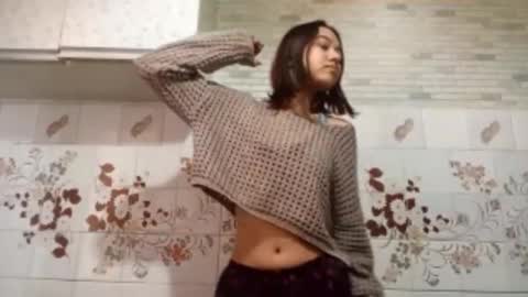 Snapshot of estellekirbo chatting on March 20, 1:27 pm estellekirbo online show from March 20, 1:27 pm