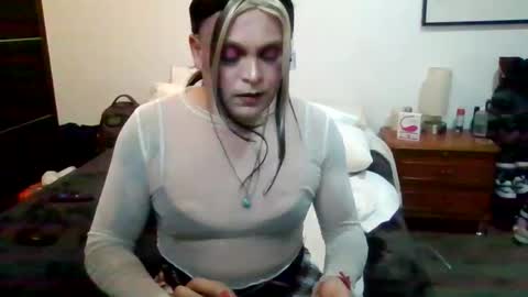 Estephanie Aguilar online show from October 26, 8:20 am