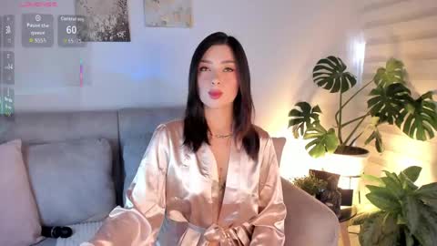 Snapshot of estercollins_ chatting on May 9, 7:41 pm Is secret online show from May 9, 7:41 pm