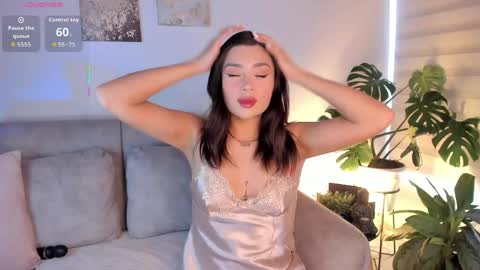 Snapshot of estercollins_ chatting on May 25, 8:15 pm Is secret online show from May 25, 8:15 pm