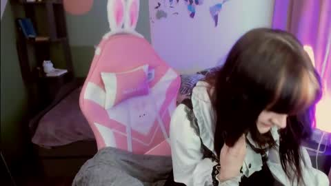 Snapshot of estertwilight chatting on May 23, 4:11 pm Ester online show from May 23, 4:11 pm