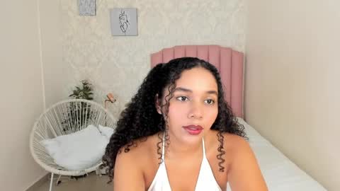 Snapshot of esther_sofia chatting on May 1, 7:40 pm esther online show from May 1, 7:40 pm