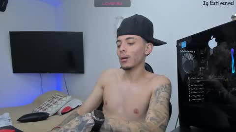 estivenvel online show from February 19, 2:24 pm