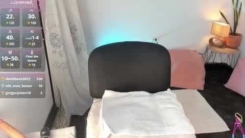 - E S T R E L L A  M I L F - online show from February 16, 4:20 am