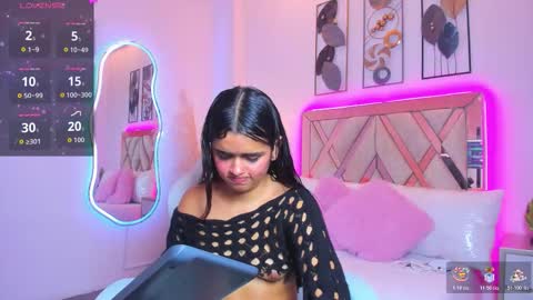 Estrella  online show from February 11, 5:29 pm