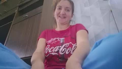 estrellawalters online show from December 15, 8:18 am