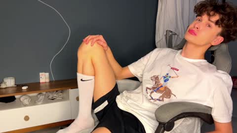 Alex online show from December 26, 4:04 pm