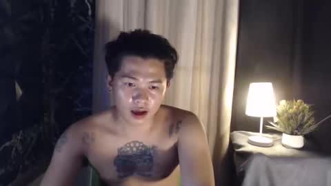 Snapshot of esward_tynn chatting on September 15, 3:23 pm im esward tynn online show from September 15, 3:23 pm