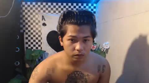 Snapshot of esward_tynn chatting on October 26, 5:24 am im esward tynn online show from October 26, 5:24 am