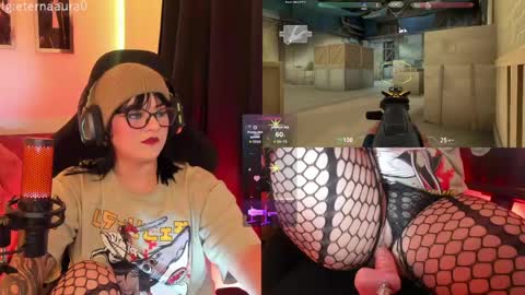 Snapshot of eternaaura_ chatting on April 25, 1:41 pm Aura online show from April 25, 1:41 pm