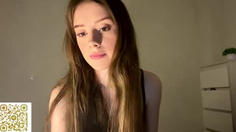 Snapshot of eternal_amy chatting on May 20, 8:37 pm eternal_amy online show from May 20, 8:37 pm