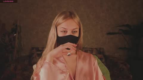 Sophia online show from April 20, 10:22 pm