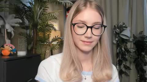 Natalie online show from March 21, 8:19 am