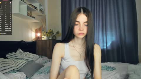 Snapshot of eternity_is_endless chatting on June 5, 7:58 am Mary online show from June 5, 7:58 am