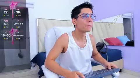 Snapshot of ethan12_ chatting on June 23, 3:15 am ethan12_ online show from June 23, 3:15 am