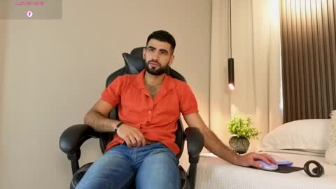 Snapshot of ethan__walker chatting on April 22, 2:07 pm Ethan online show from April 22, 2:07 pm
