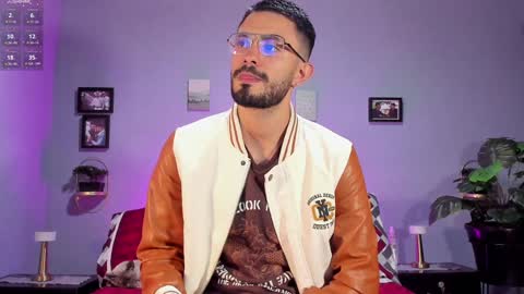 ADAM TAYLOR  ETHAN CAMBAL INDEPENDENT MODELS online show from February 4, 9:31 pm