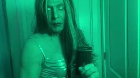Bustedpussy online show from May 16, 7:56 pm