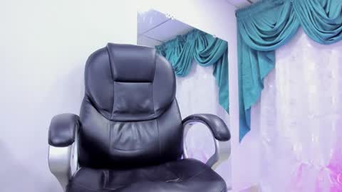 Snapshot of ethan_boy_ chatting on January 19, 12:17 am Ethan online show from January 19, 12:17 am