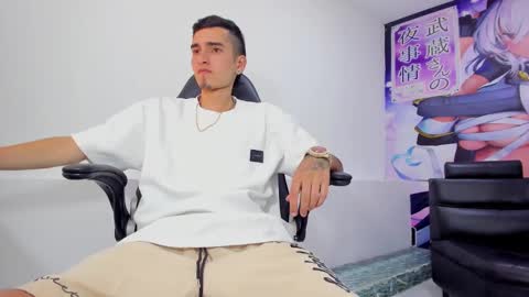 Snapshot of ethan_boy_ chatting on September 30, 9:53 pm Ethan online show from September 30, 9:53 pm