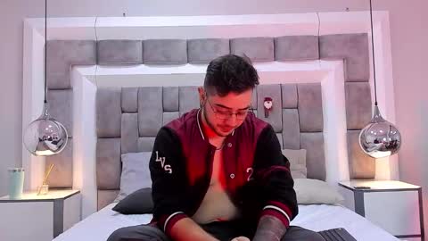 ethan_greys online show from November 19, 3:50 am