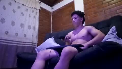 Ethan Noir online show from December 18, 3:26 am