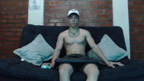 Ethan Noir online show from January 21, 1:18 am