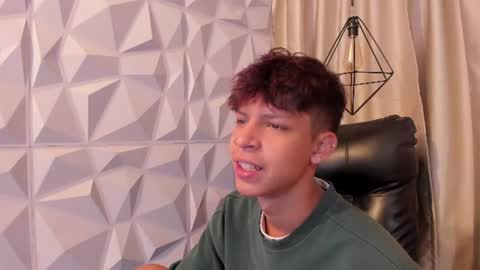 Snapshot of ethan_qop chatting on July 23, 11:41 am Ethan online show from July 23, 11:41 am