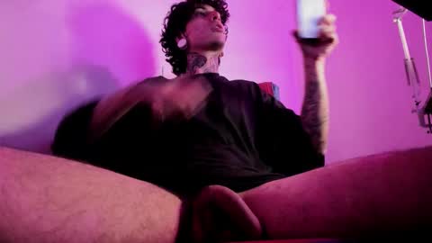 Ethan sykes online show from October 3, 4:42 am