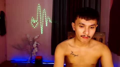 Snapshot of ethan_uwuxx chatting on December 7, 7:10 pm DAVE online show from December 7, 7:10 pm