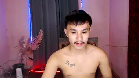 Snapshot of ethan_uwuxx chatting on January 13, 11:19 am DAVE online show from January 13, 11:19 am