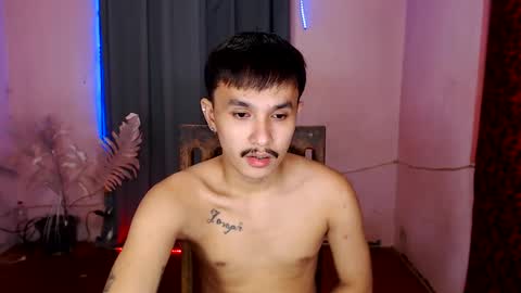 Snapshot of ethan_uwuxx chatting on January 15, 5:37 pm DAVE online show from January 15, 5:37 pm